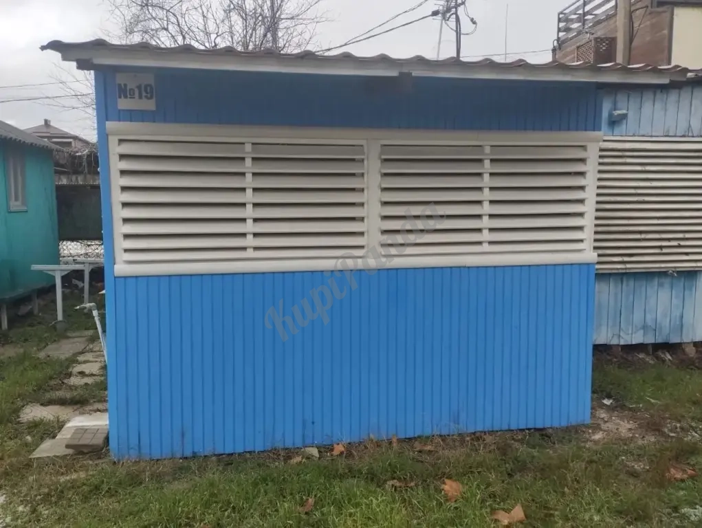 Продается деревянный домик сезонного проживания у самого синего моря