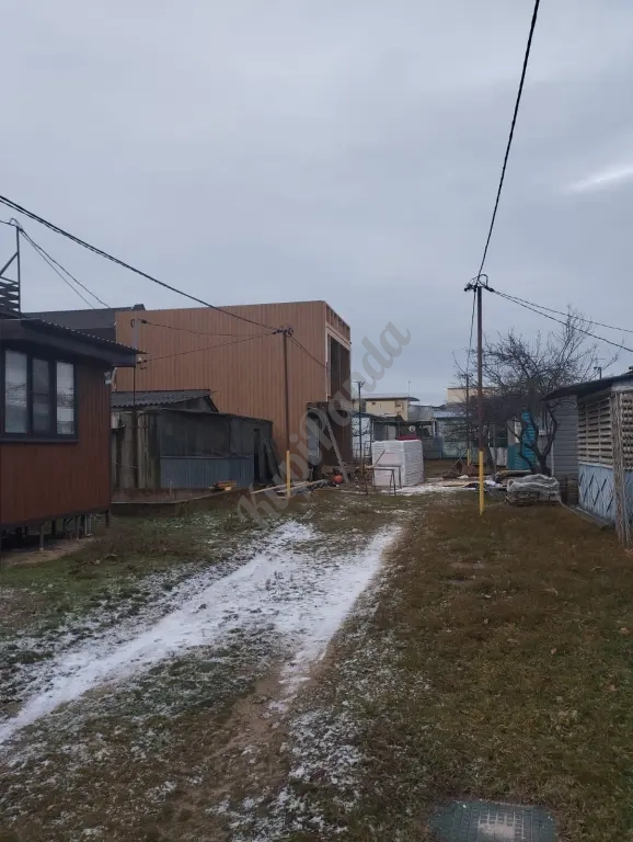 Продается деревянный домик сезонного проживания у самого синего моря