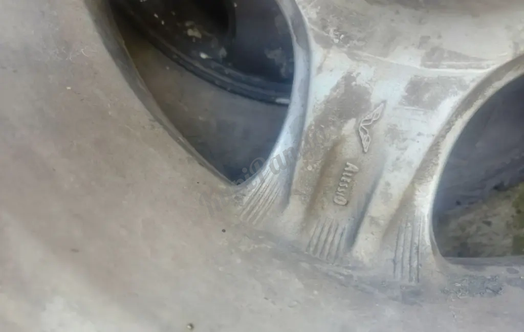 Колеса R18 5x139.7 285/60 MITSUBIHI PAJERO