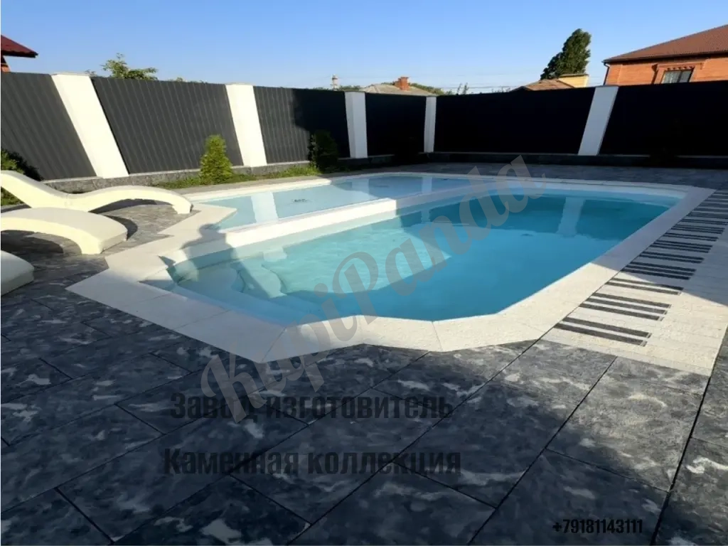 Компинговый камень для бассейна