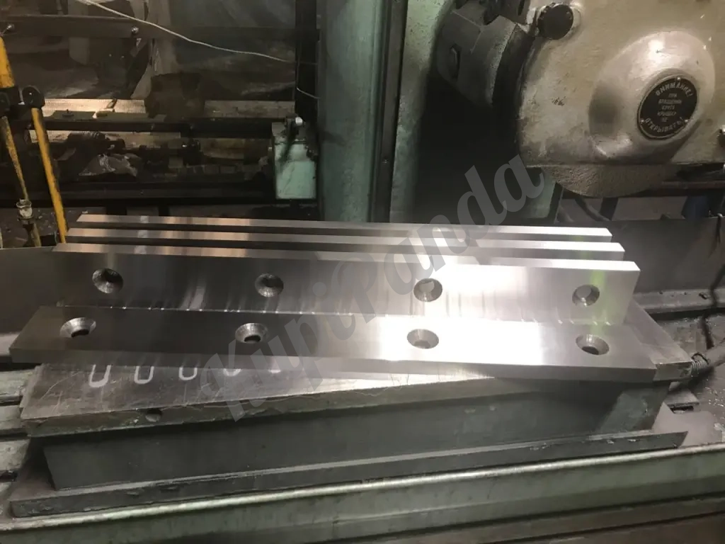 Шлифовка-заточка гильотинных ножей в Туле,Москве,Санкт-Петербурге на заказ.